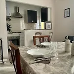 Easy House Centro Appartement Parme