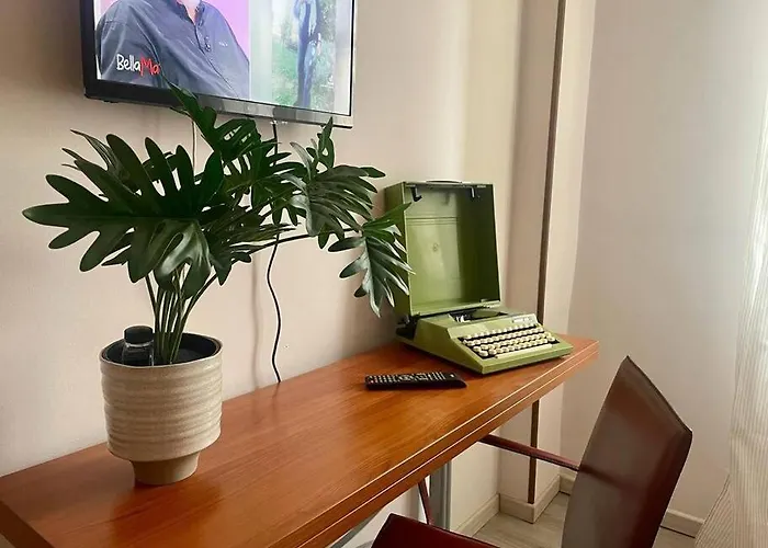 Easy House Centro Apartment Parma